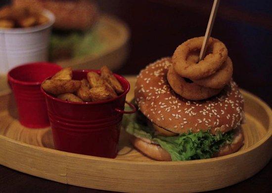 One Pub & Bistro